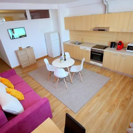 Flowers Apartment